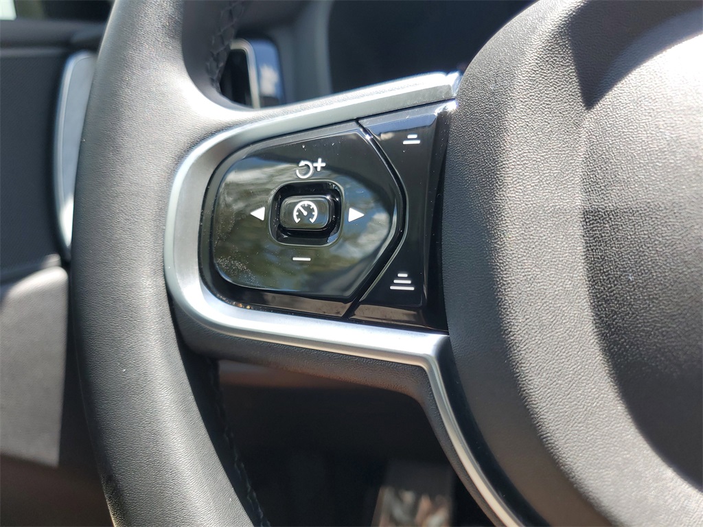 used 2025 Volvo XC60 car, priced at $39,995