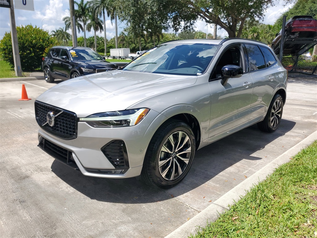 used 2025 Volvo XC60 car, priced at $39,995