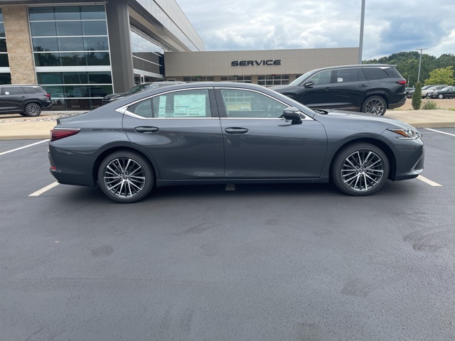 new 2025 Lexus ES car, priced at $49,824