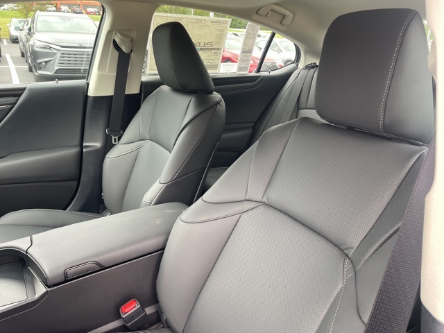 new 2025 Lexus ES car, priced at $49,824