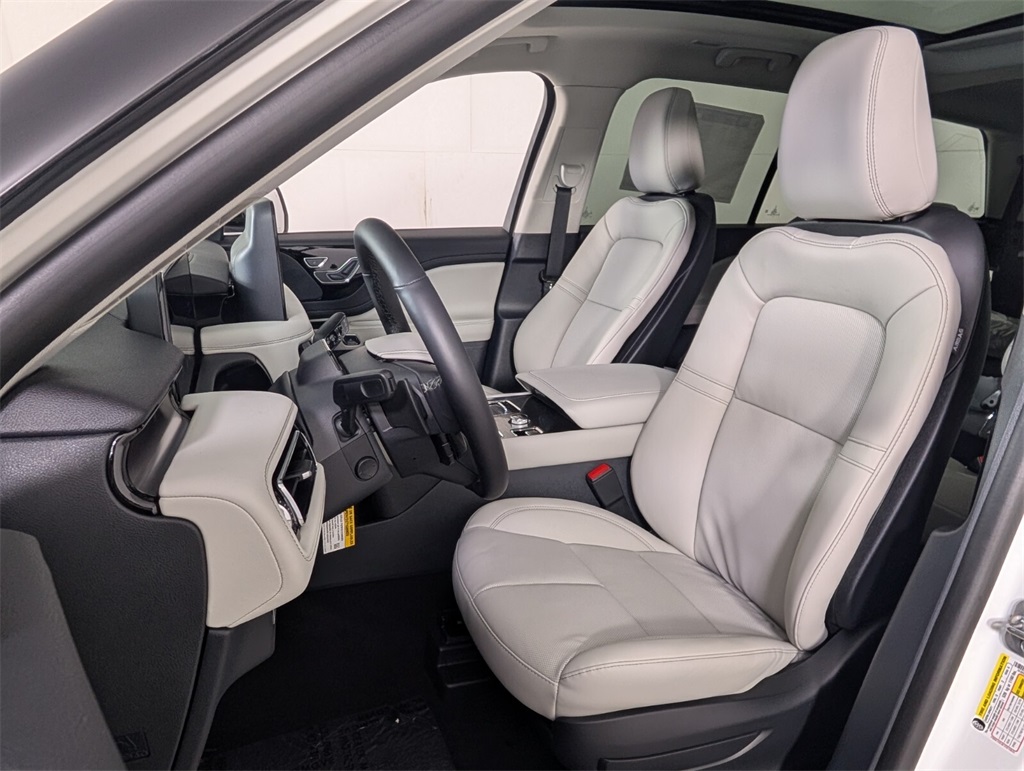 new 2025 Lincoln Aviator car, priced at $63,782