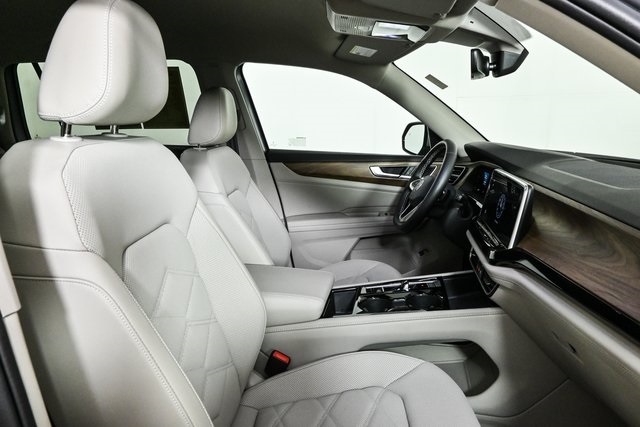 used 2024 Volkswagen Atlas car, priced at $36,800