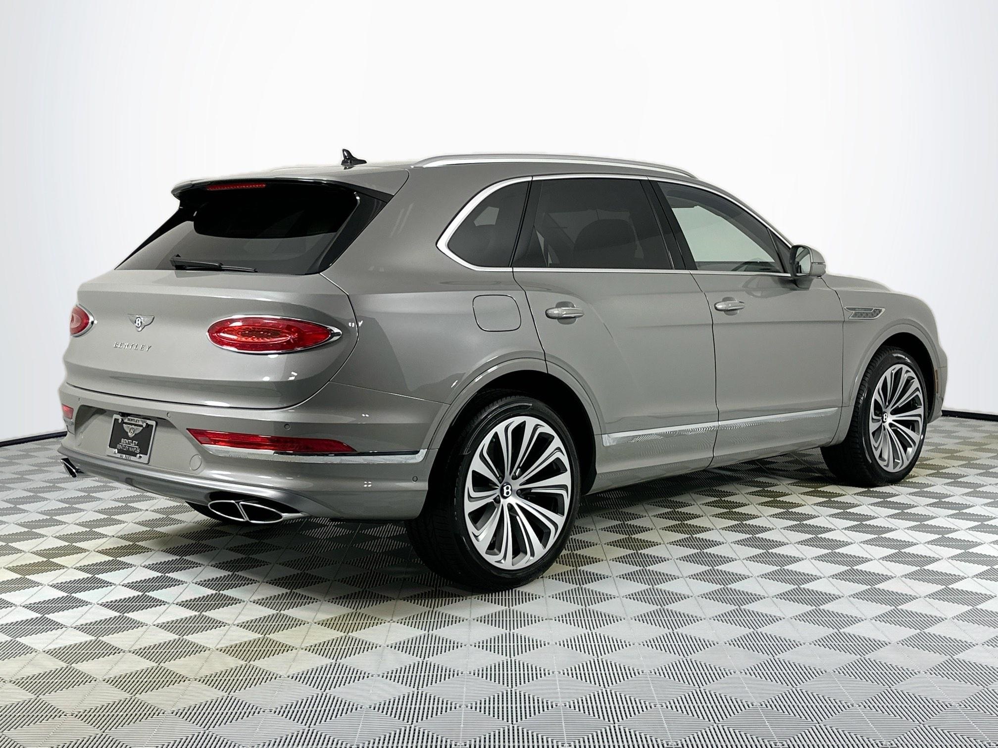 new 2025 Bentley Bentayga car