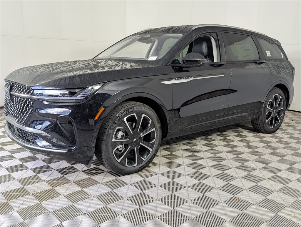 new 2025 Lincoln Nautilus car, priced at $66,154