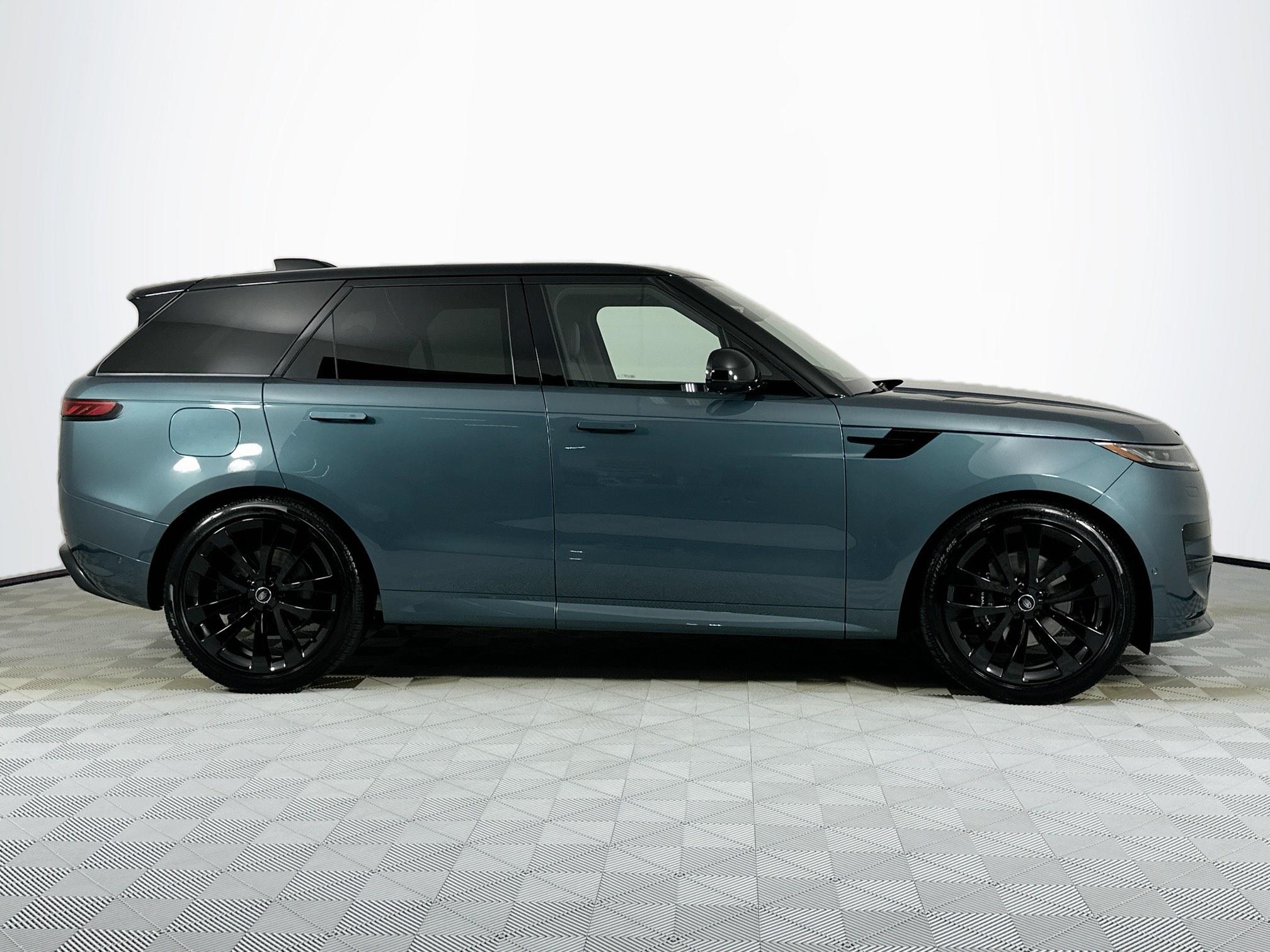 new 2025 Land Rover Range Rover Sport car, priced at $102,265