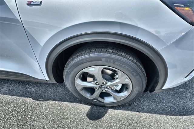 new 2025 Ford Escape car, priced at $27,533