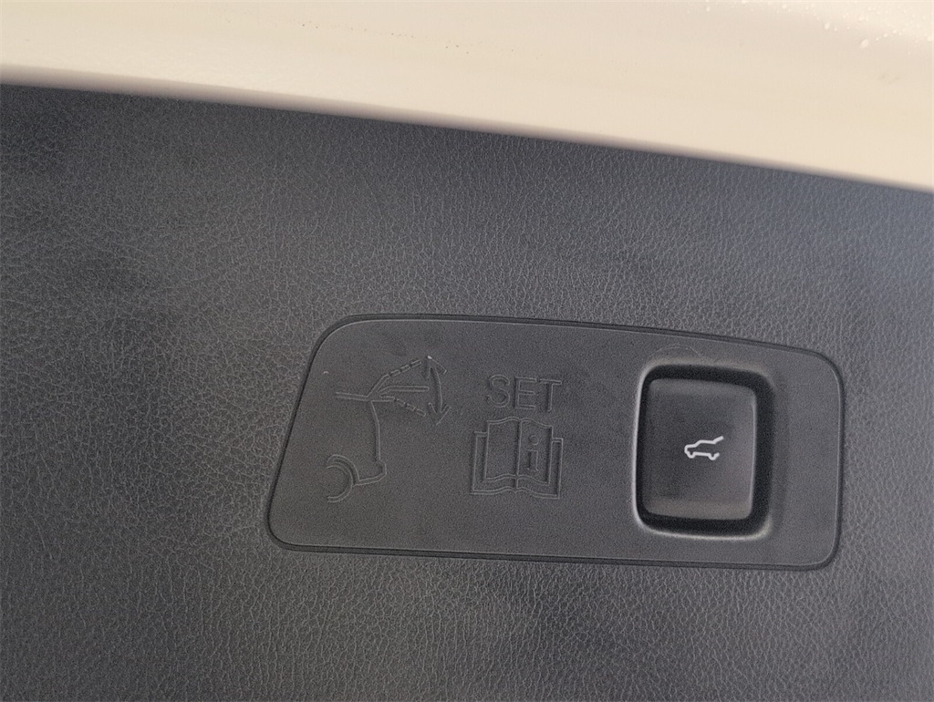 used 2020 Lincoln Corsair car, priced at $26,900