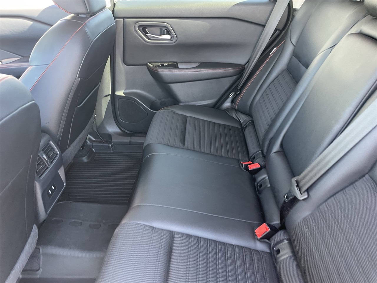 used 2025 Nissan Rogue car, priced at $27,465