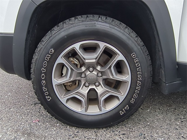 used 2022 Jeep Cherokee car, priced at $24,311