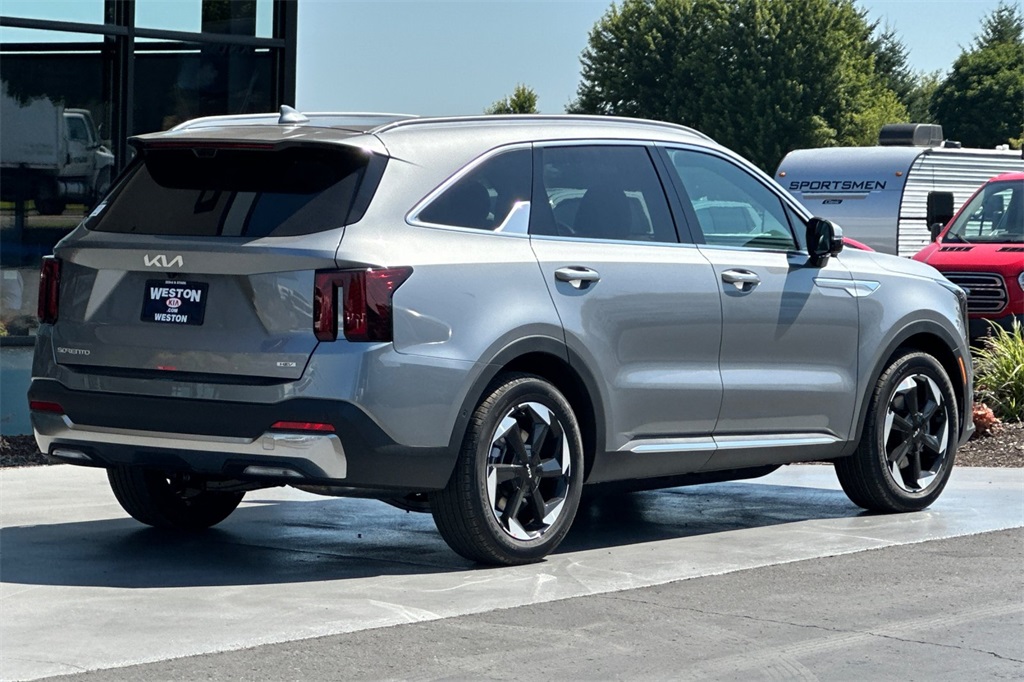 new 2025 Kia Sorento Hybrid car, priced at $48,366