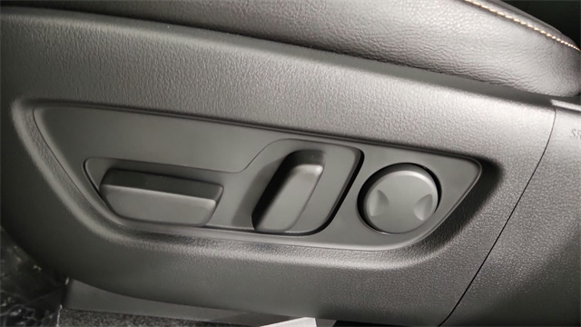 new 2025 Mazda CX-90 car, priced at $48,305