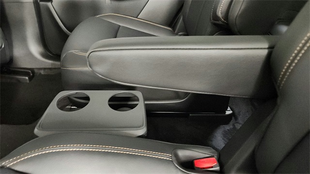 new 2025 Mazda CX-90 car, priced at $48,305