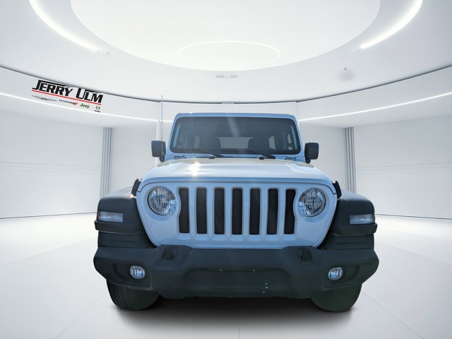 used 2021 Jeep Wrangler car, priced at $27,318