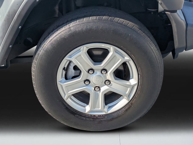 used 2021 Jeep Wrangler car, priced at $27,318