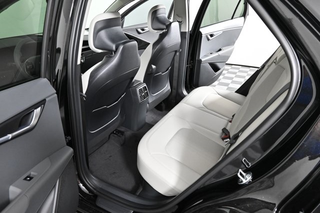 new 2025 Kia Niro car, priced at $29,997