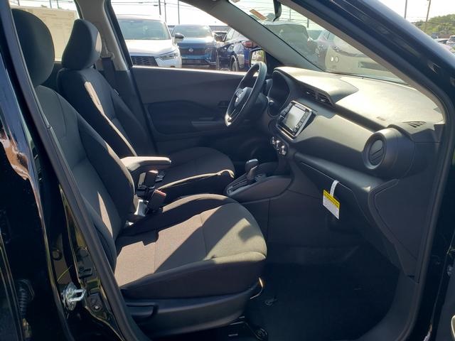 new 2025 Nissan Kicks Play car, priced at $23,135