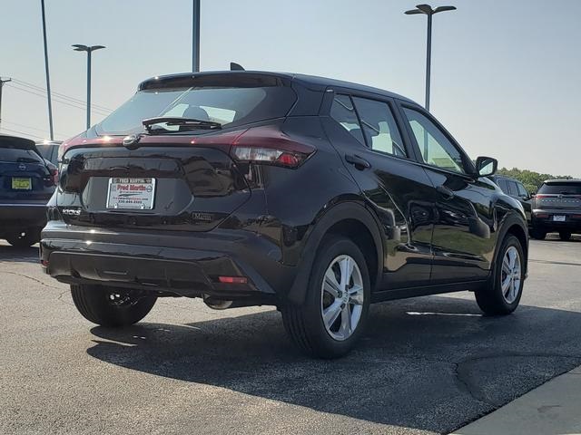 new 2025 Nissan Kicks Play car, priced at $23,135