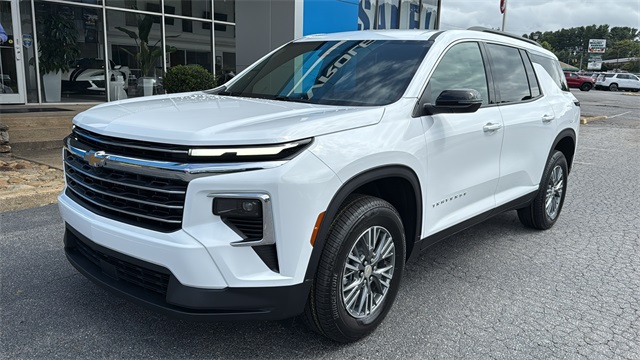 new 2026 Chevrolet Traverse car, priced at $46,120