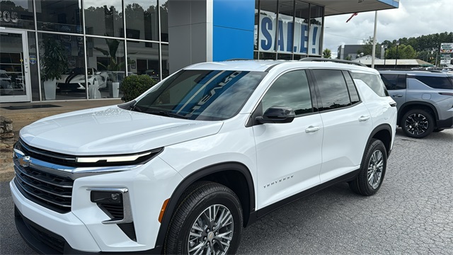 new 2026 Chevrolet Traverse car, priced at $46,120