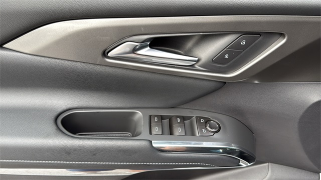 new 2026 Chevrolet Traverse car, priced at $46,120