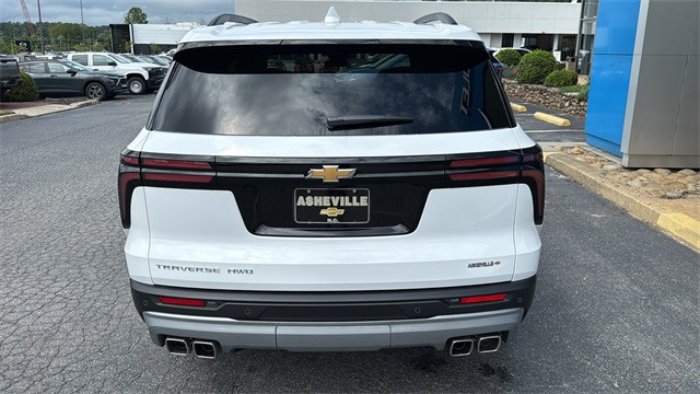 new 2026 Chevrolet Traverse car, priced at $46,120