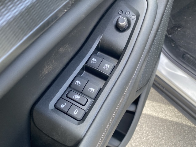 new 2025 Jeep Grand Cherokee car, priced at $39,301