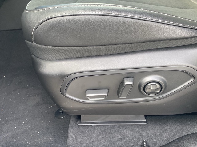 new 2025 Jeep Grand Cherokee car, priced at $39,301