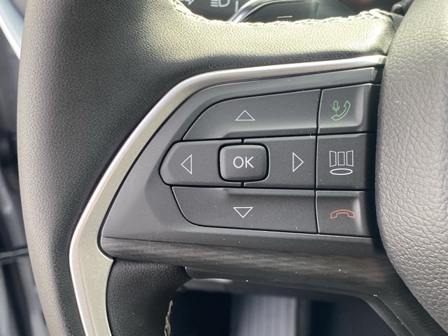 new 2025 Jeep Grand Cherokee car, priced at $39,301