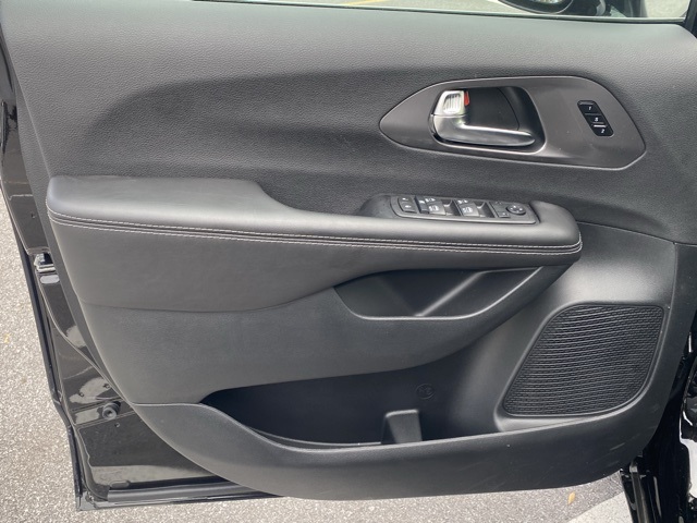 new 2026 Chrysler Pacifica car, priced at $38,033