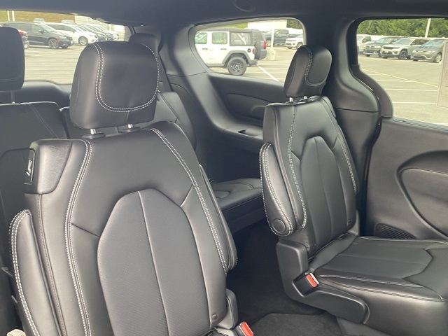 new 2026 Chrysler Pacifica car, priced at $38,033
