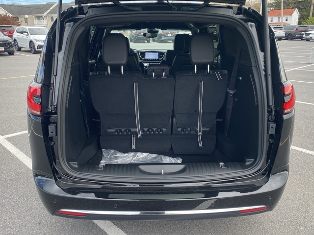 new 2026 Chrysler Pacifica car, priced at $38,033