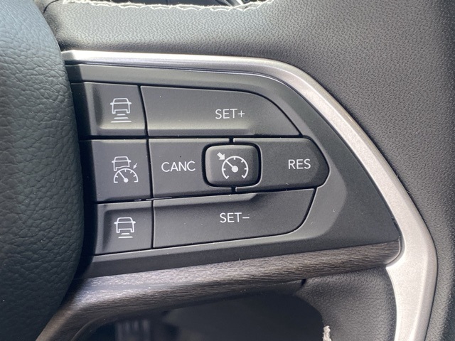 new 2025 Jeep Grand Cherokee L car, priced at $42,369