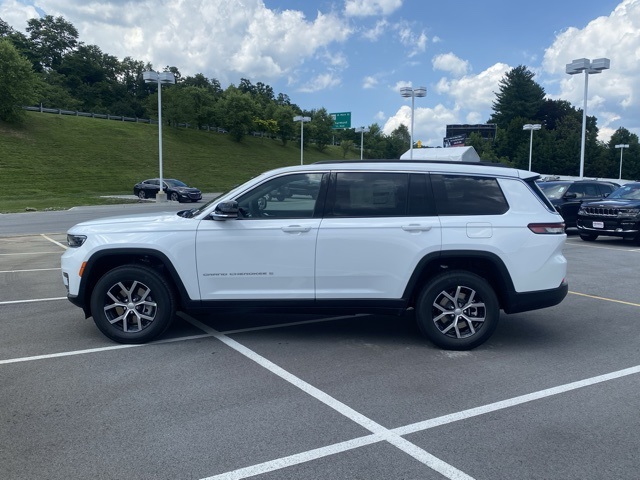 new 2025 Jeep Grand Cherokee L car, priced at $42,369