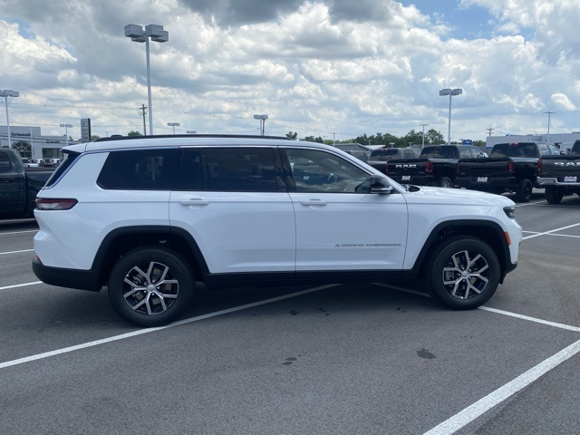 new 2025 Jeep Grand Cherokee L car, priced at $42,369