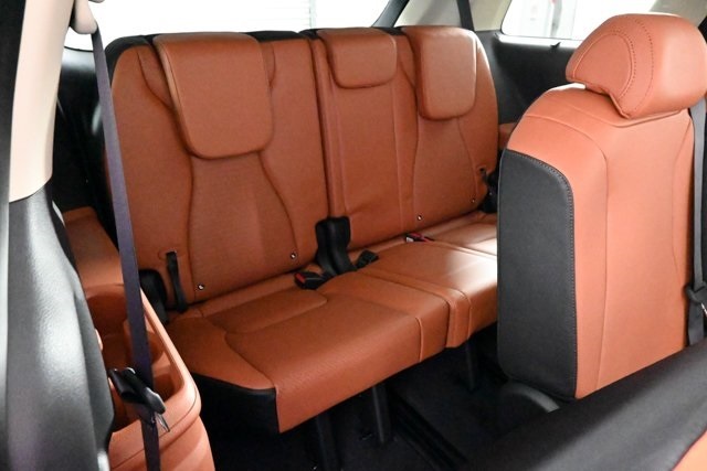 new 2026 Kia Carnival Hybrid car, priced at $56,105