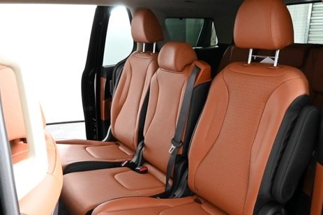 new 2026 Kia Carnival Hybrid car, priced at $56,105