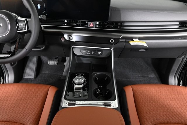 new 2026 Kia Carnival Hybrid car, priced at $56,105