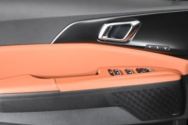 new 2026 Kia Carnival Hybrid car, priced at $56,105
