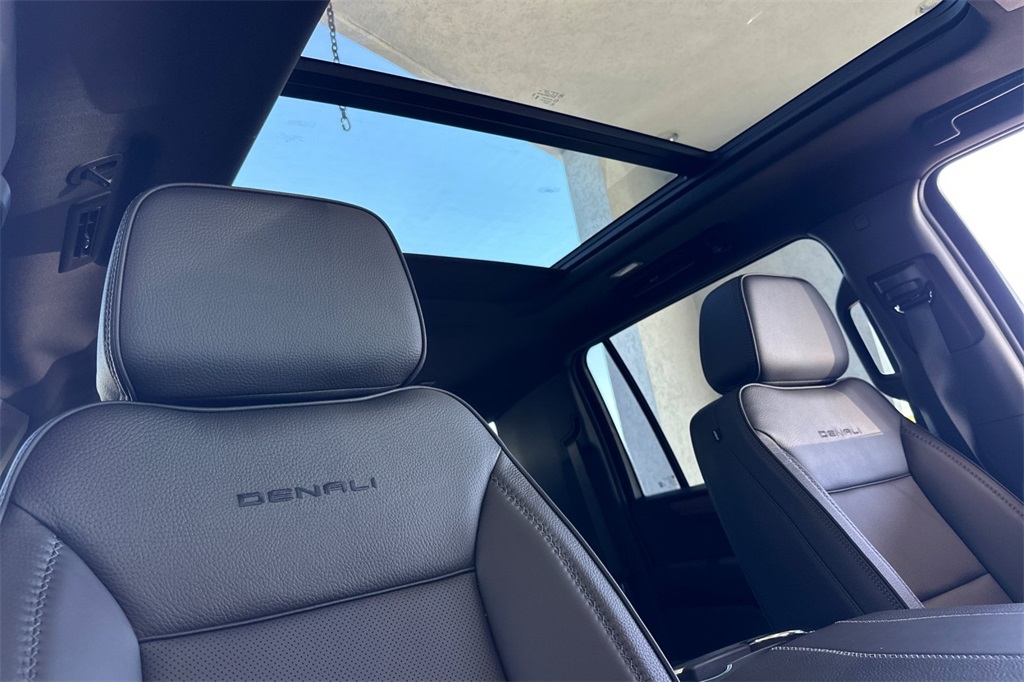 new 2025 GMC Yukon XL car, priced at $95,945