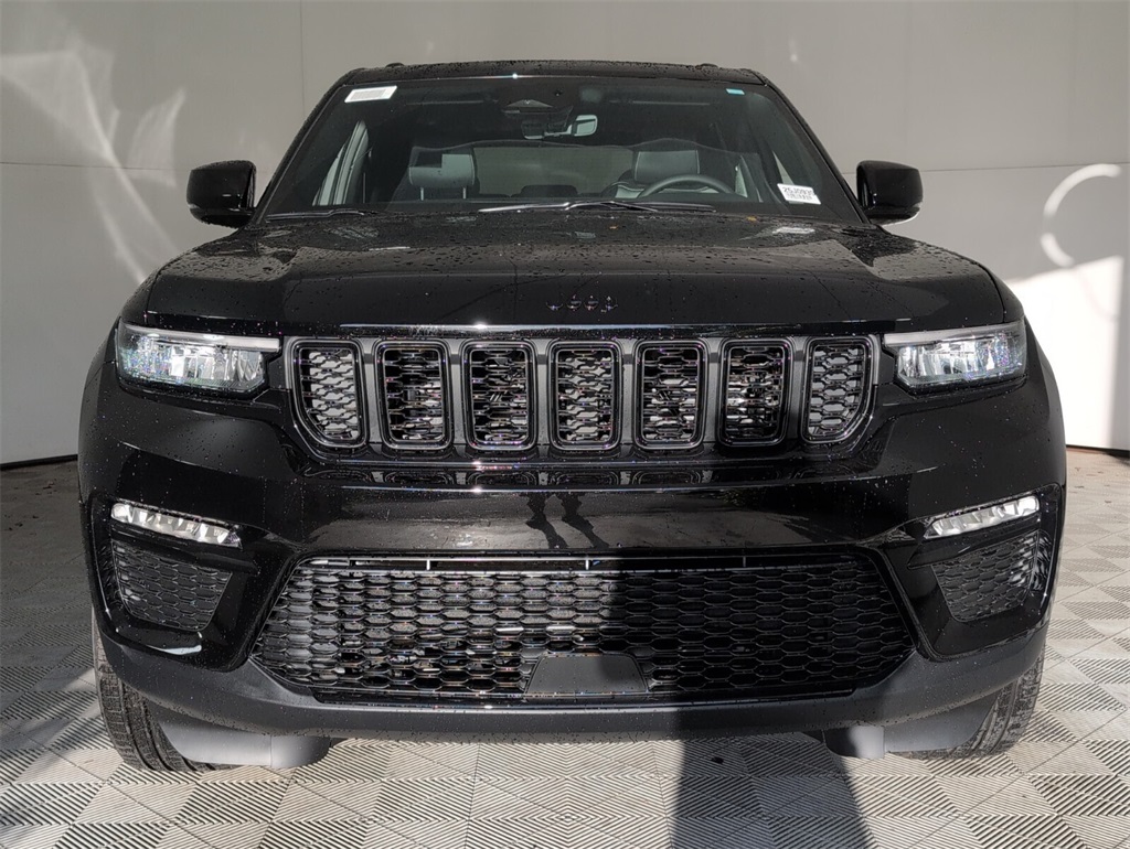 new 2025 Jeep Grand Cherokee car, priced at $48,680