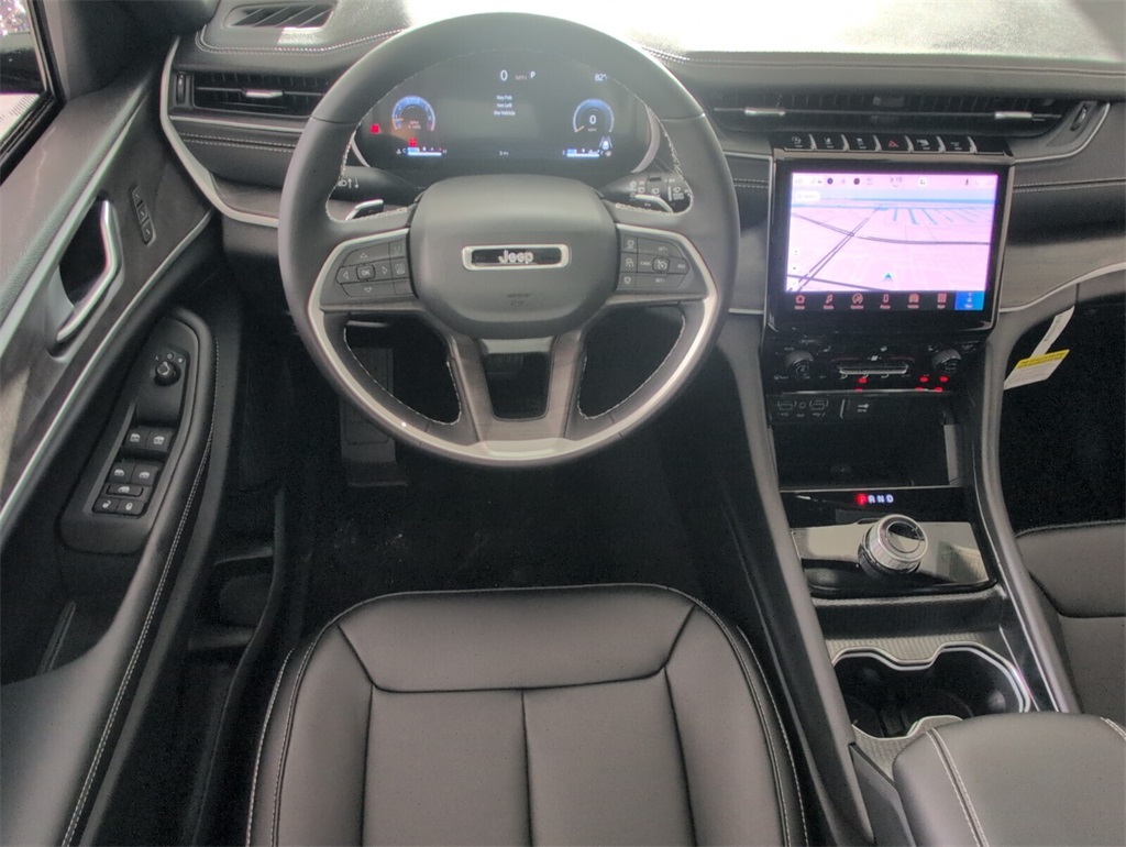 new 2025 Jeep Grand Cherokee car, priced at $48,680