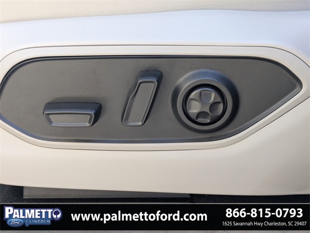 used 2022 Jeep Grand Cherokee car, priced at $32,210