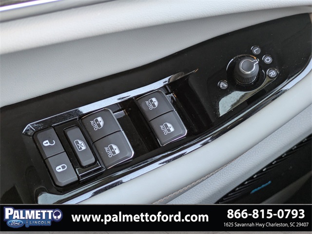 used 2022 Jeep Grand Cherokee car, priced at $32,210