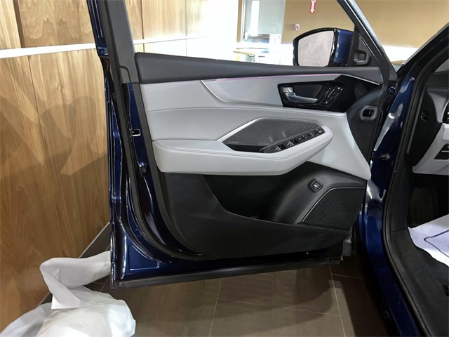 used 2023 Acura MDX car, priced at $41,676
