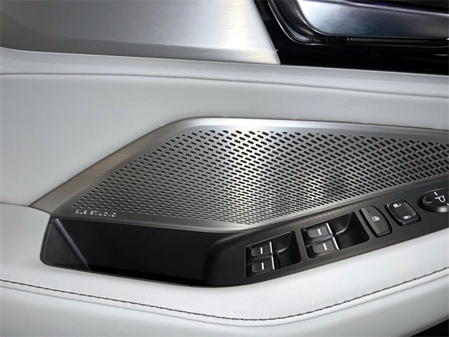 used 2023 Acura MDX car, priced at $41,676