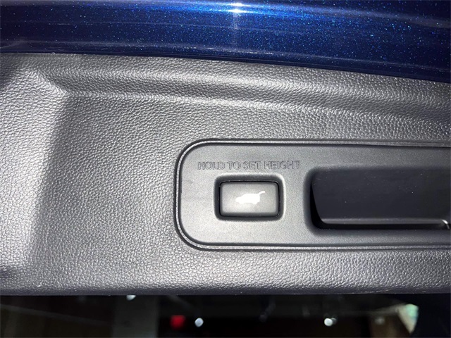 used 2023 Acura MDX car, priced at $41,676