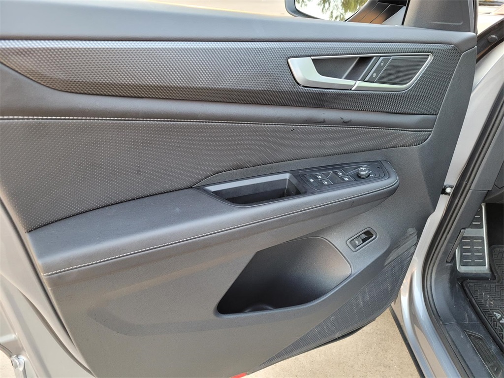 used 2025 Volkswagen Atlas Cross Sport car, priced at $41,845