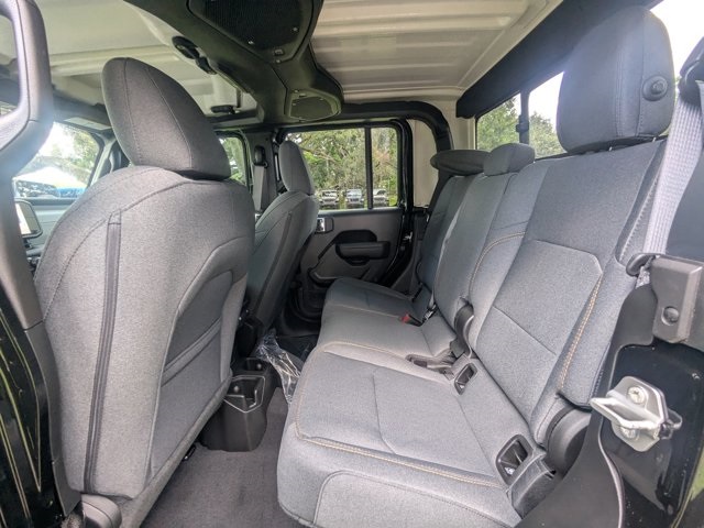 new 2025 Jeep Gladiator car, priced at $39,880