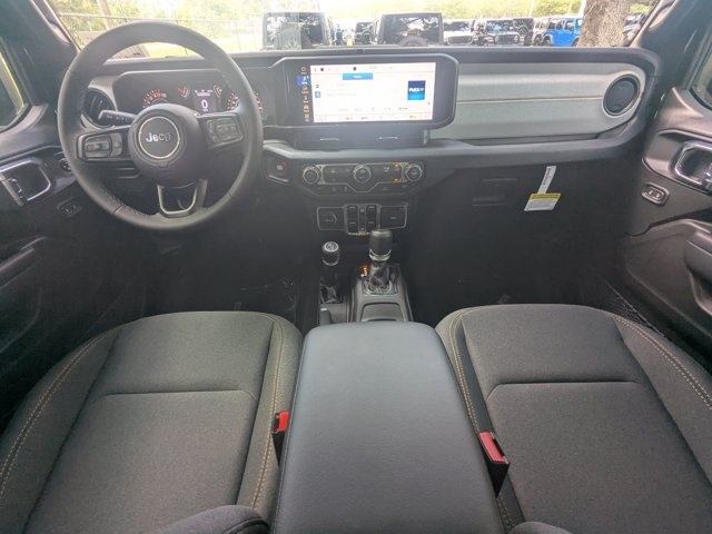new 2025 Jeep Gladiator car, priced at $39,880