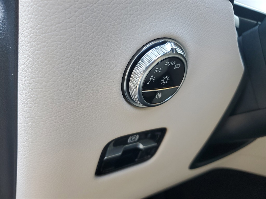 used 2023 Mercedes-Benz GLC car, priced at $38,998